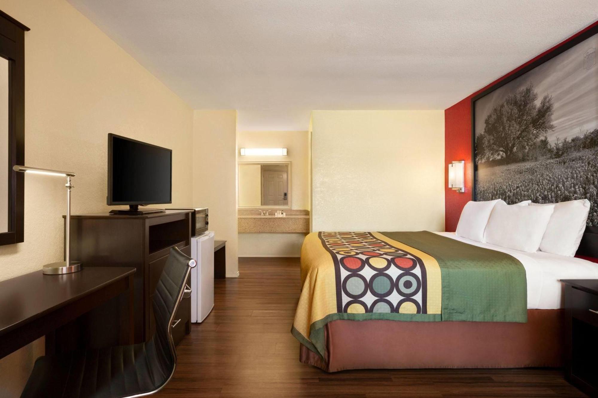 Super 8 By Wyndham Corsicana Esterno foto
